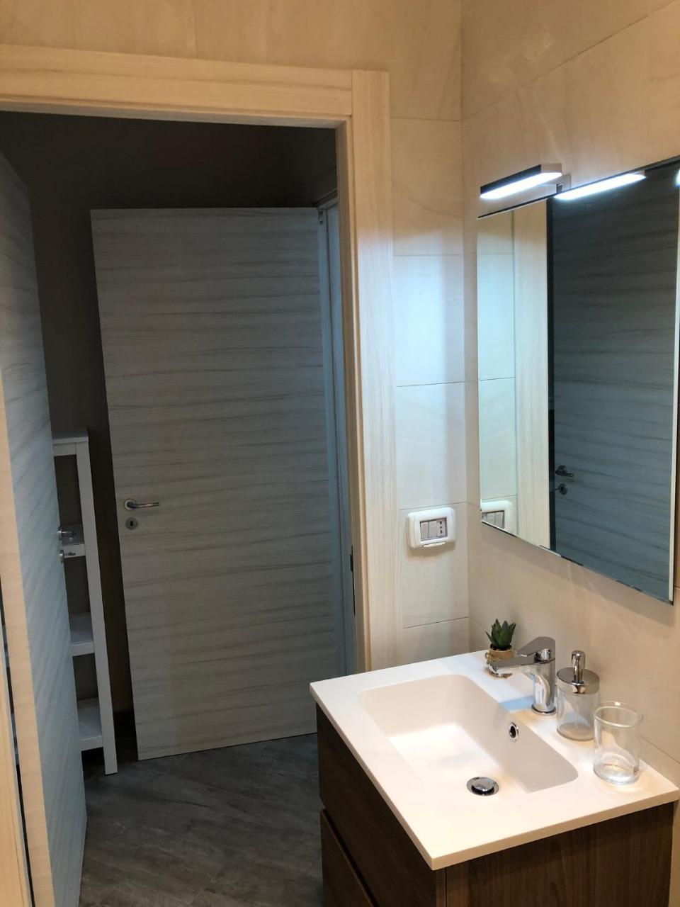 Elena Rooms Taranto Exterior foto